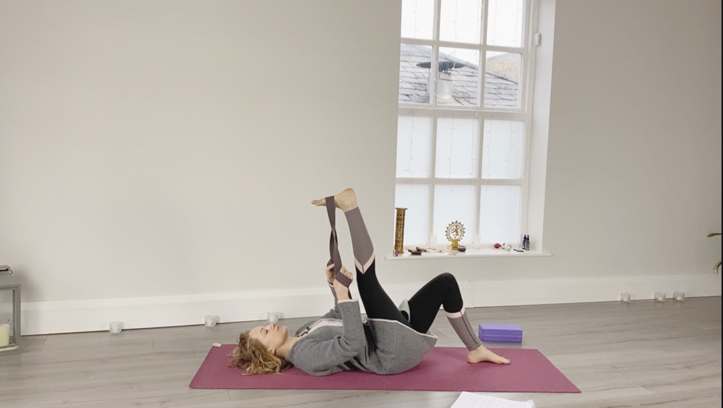 Reset + Restore; leg stretch, 31 mins