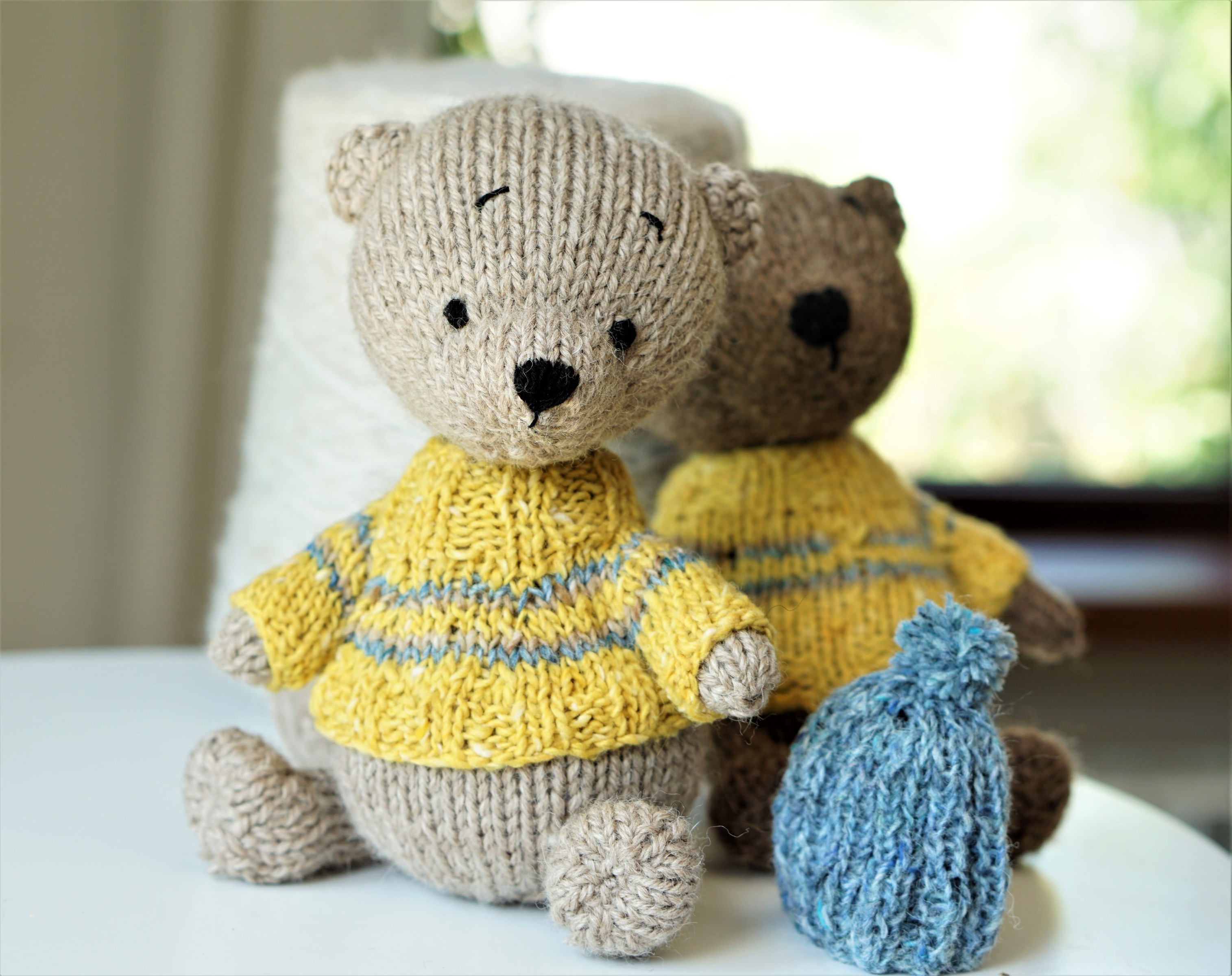 little knitted teddy