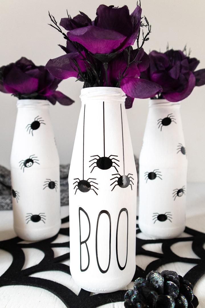 Cricut Spider Vases for Halloween